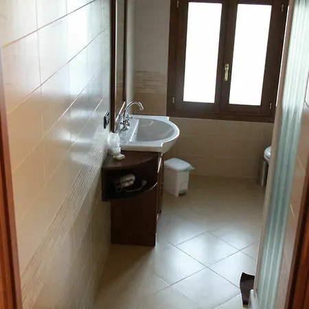 Bed & Breakfast Borghetto Airport/hospital