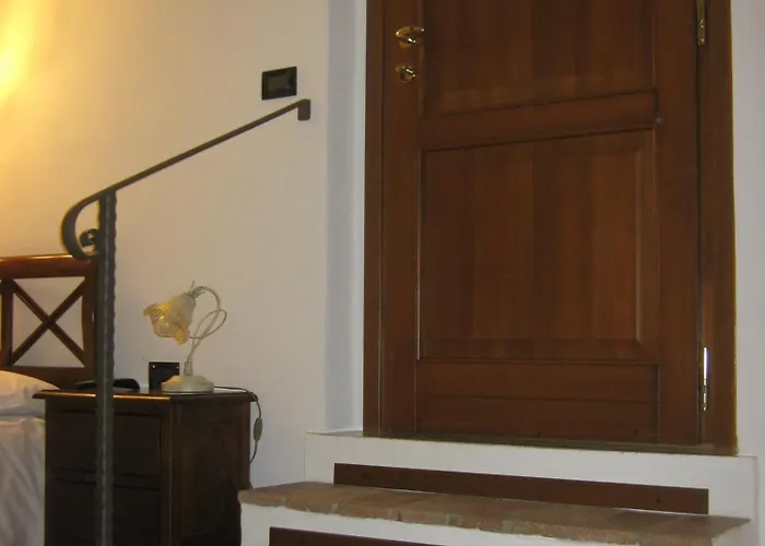 Borghetto Airport/hospital