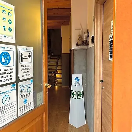 Borghetto Airport/hospital Bed & Breakfast