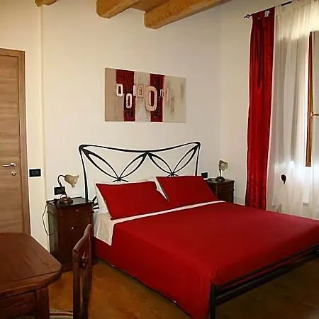 Bed & Breakfast Borghetto Airport/hospital 3*