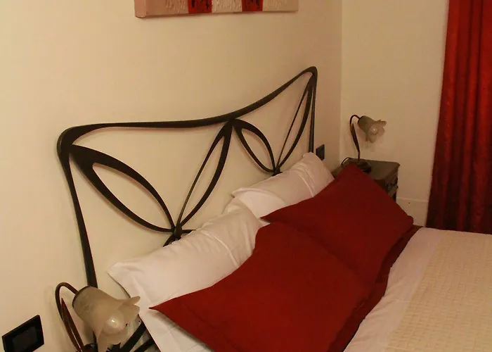 Borghetto Airport/hospital