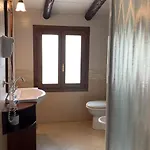فندق مبيت وإفطار Borghetto Airport/hospital 3*