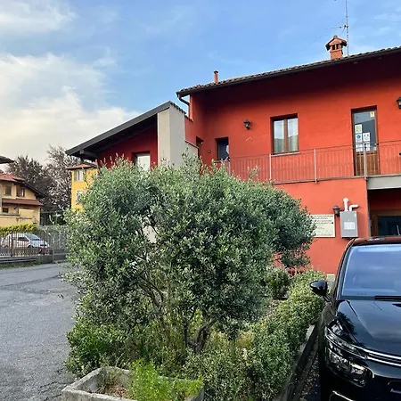 Borghetto Airport/hospital بيرغامو